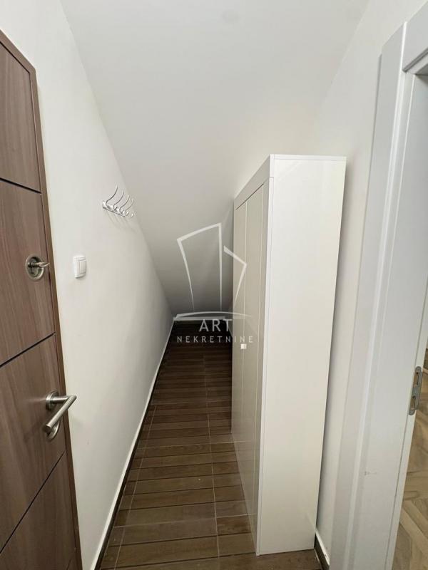 Stan na prodaju u Beogradu, Konjarnik, jednoiposoban, 30m2, cena 140000 evra