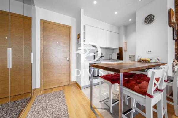 Stan na prodaju u Beogradu, Beograd na vodi, trosoban, 89m2, cena 729000 evra