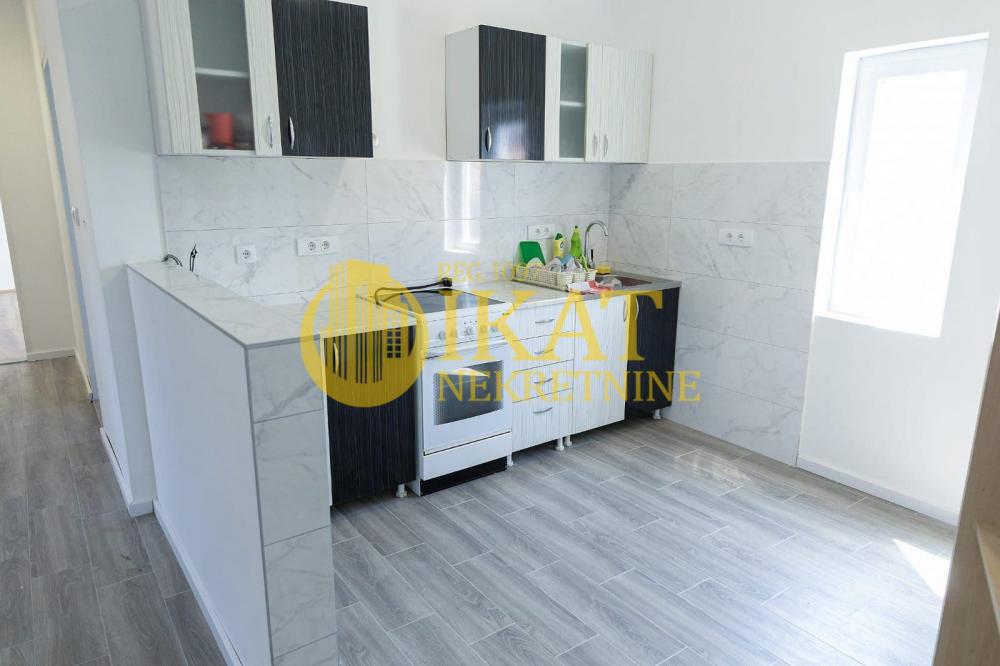 Stan na prodaju u Beogradu, Rakovica, trosoban, 71m2, cena 156000 evra