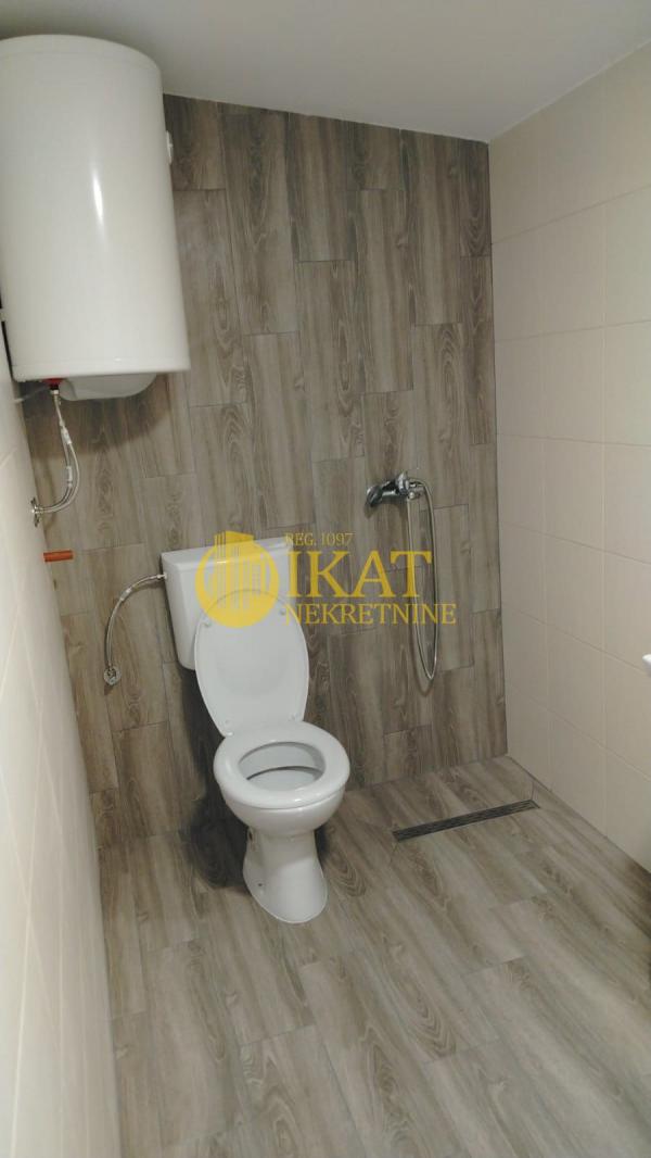 Stan na prodaju u Beogradu, Rakovica, dvoiposoban, 56m2, cena 120000 evra