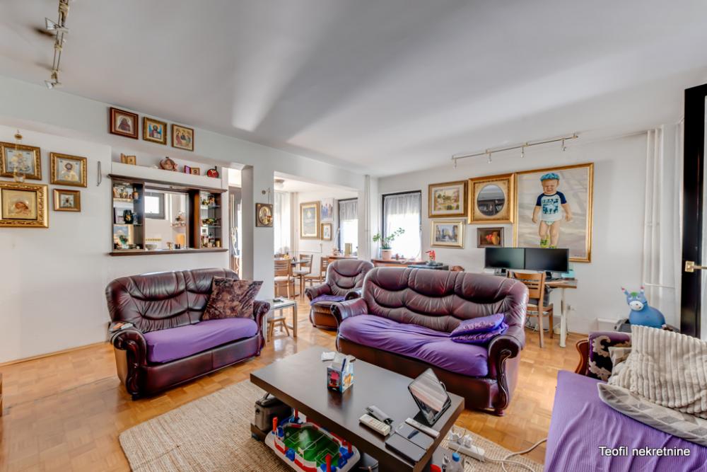 Stan na prodaju u Beogradu, Vračar (Hram), cetvorosoban, 109m2, cena 455000 evra