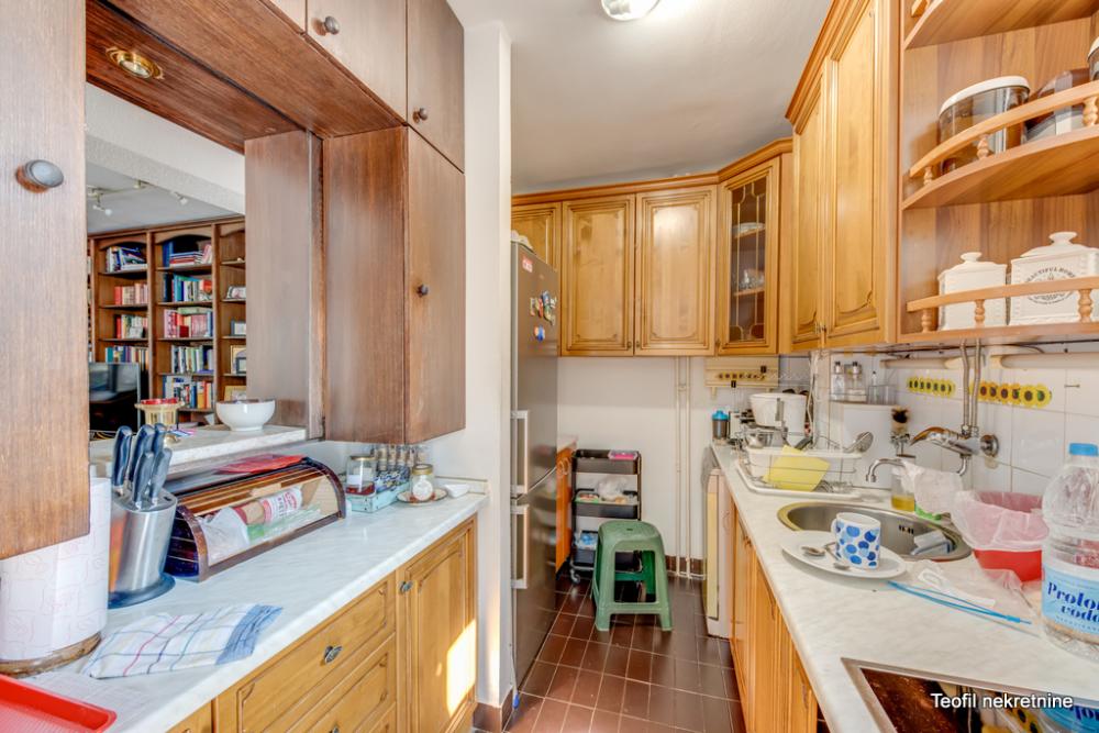 Stan na prodaju u Beogradu, Vračar (Hram), cetvorosoban, 109m2, cena 455000 evra