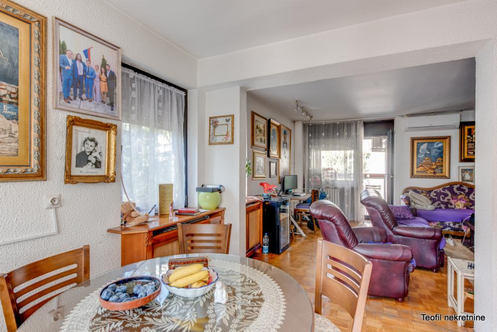 Stan na prodaju u Beogradu, Vračar (Hram), cetvorosoban, 109m2, cena 455000 evra