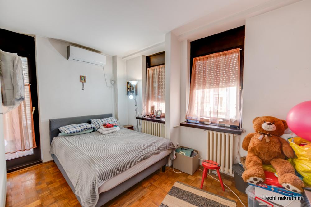 Stan na prodaju u Beogradu, Vračar (Hram), cetvorosoban, 109m2, cena 455000 evra