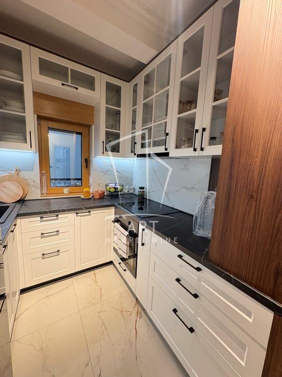 Stan na prodaju u Beogradu, Zvezdara, trosoban, 68m2, cena 365000 evra