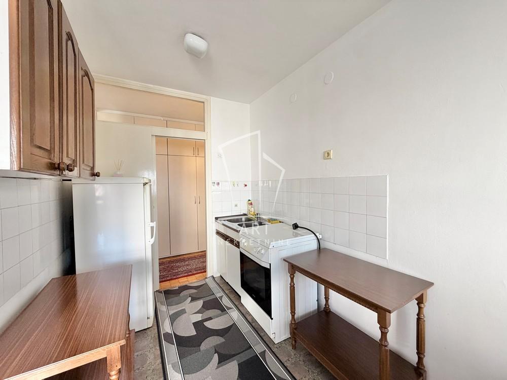 Stan na prodaju u Beogradu, Novi Beograd, dvoiposoban, 67m2, cena 237000 evra