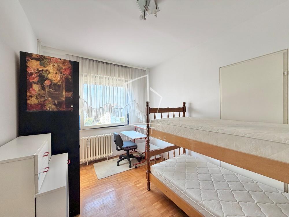 Stan na prodaju u Beogradu, Novi Beograd, dvoiposoban, 67m2, cena 237000 evra