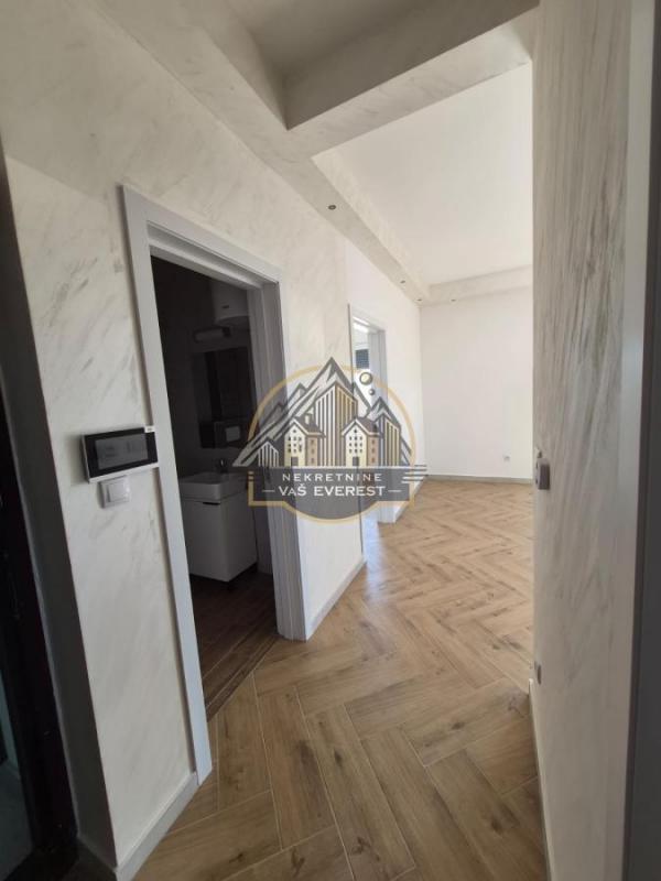 Stan na prodaju u Beogradu, Ledine, dvoiposoban, 56m2, cena 168000 evra