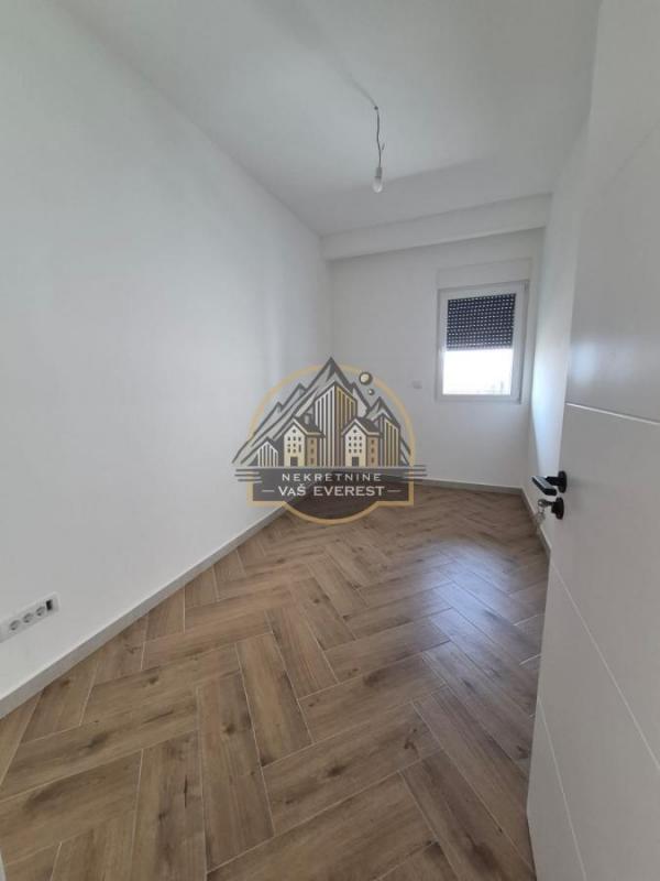 Stan na prodaju u Beogradu, Ledine, dvoiposoban, 56m2, cena 168000 evra
