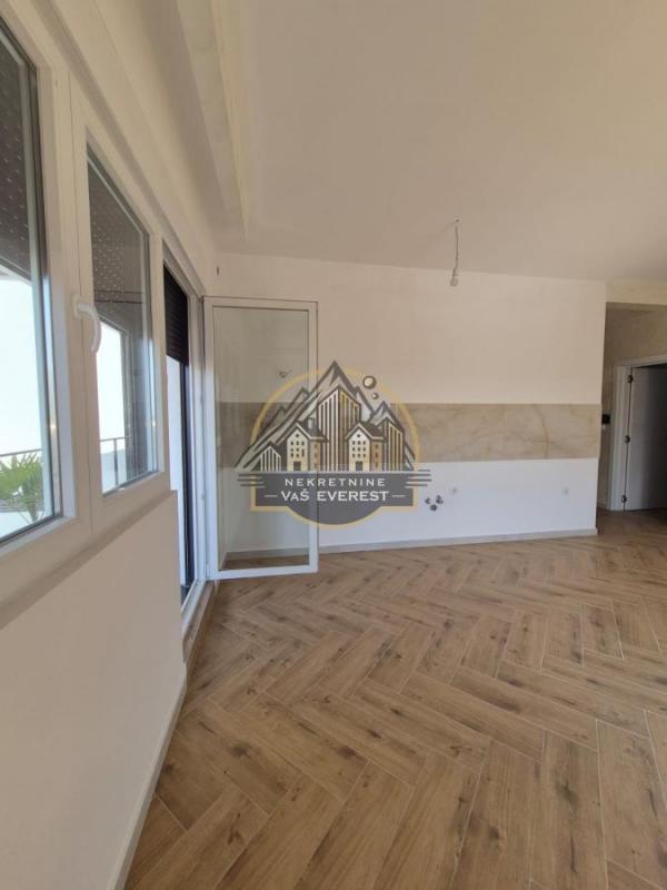 Stan na prodaju u Beogradu, Ledine, dvoiposoban, 56m2, cena 168000 evra