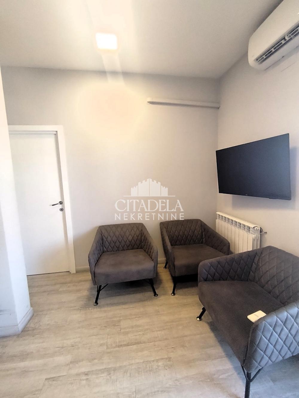 Stan na prodaju u Beogradu, Đeram pijaca, 118m2, cena 383500 evra