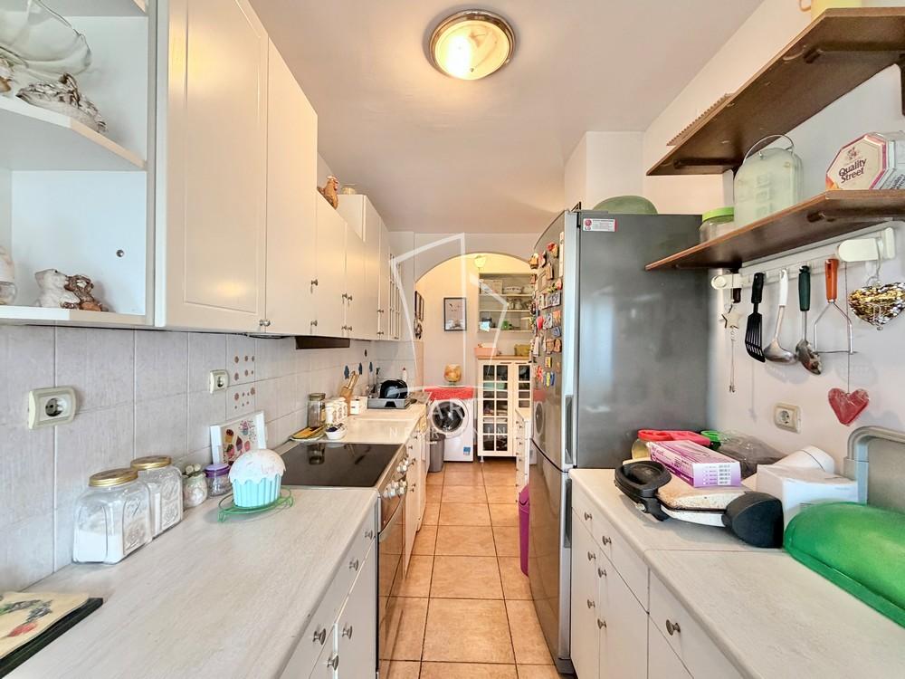 Stan na prodaju u Beogradu, Novi Beograd blok 21 (10. gimnazija), cetvorosoban, 103m2, cena 500000 evra