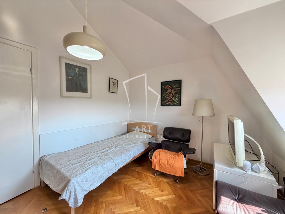 Stan na prodaju u Beogradu, Banovo brdo, troiposoban, 86m2, cena 305000 evra