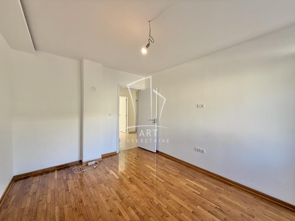 Stan na prodaju u Beogradu, Grocka, dvoiposoban, 49m2, cena 87000 evra
