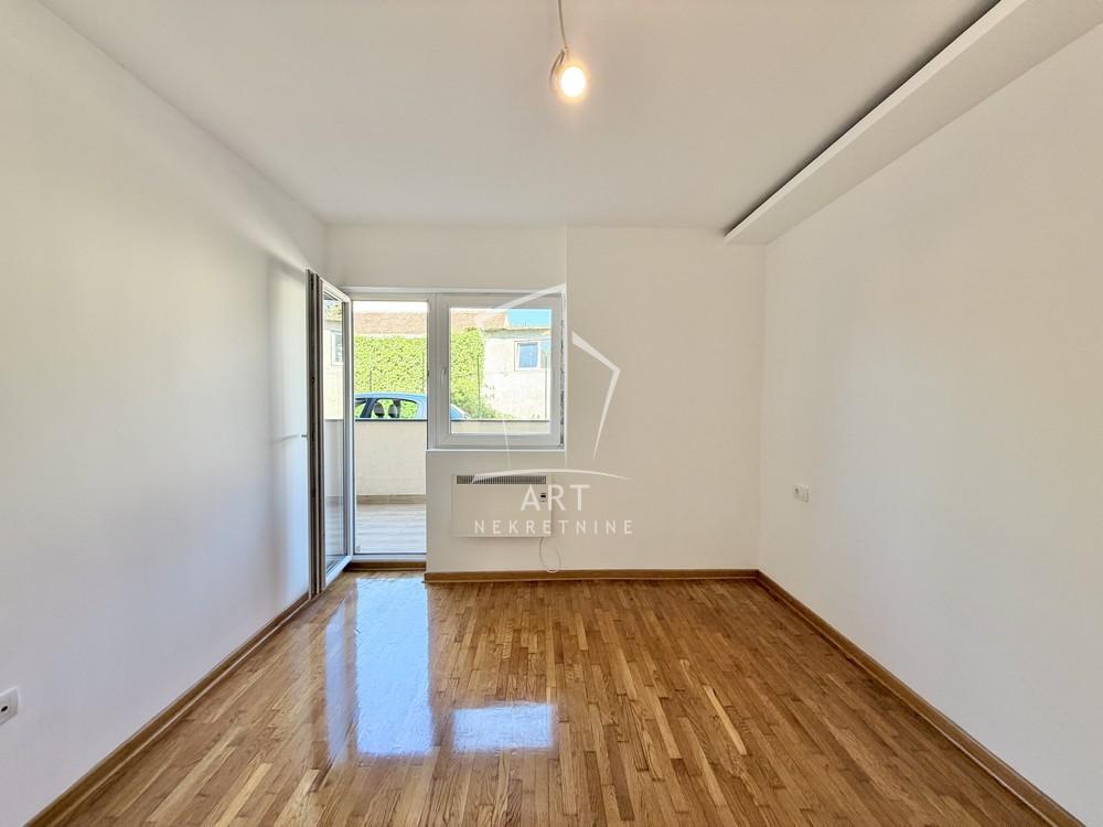 Stan na prodaju u Beogradu, Grocka, dvoiposoban, 49m2, cena 87000 evra