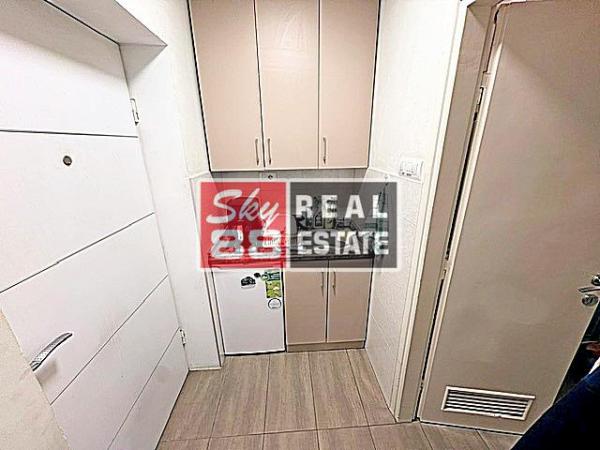 Stan na prodaju u Beogradu, Vračar, jednoiposoban, 27m2, cena 148500 evra