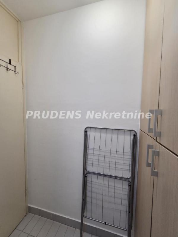 Stan na prodaju u Beogradu, Crveni Krst, jednoiposoban, 36m2, cena 150000 evra