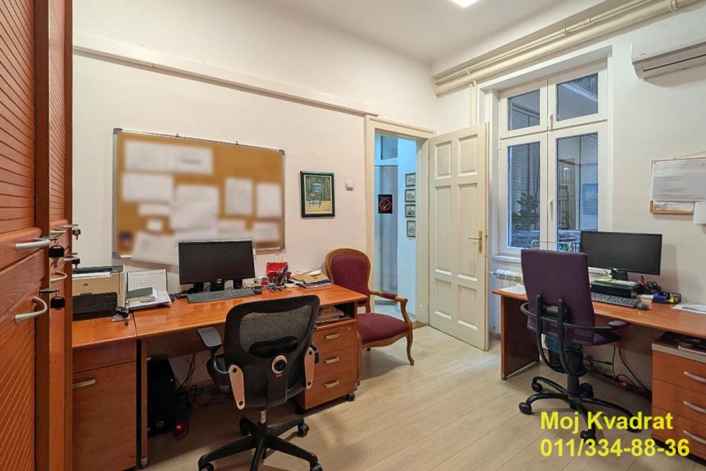 Stan na prodaju u Beogradu, Studentski trg, 140m2, cena 599000 evra
