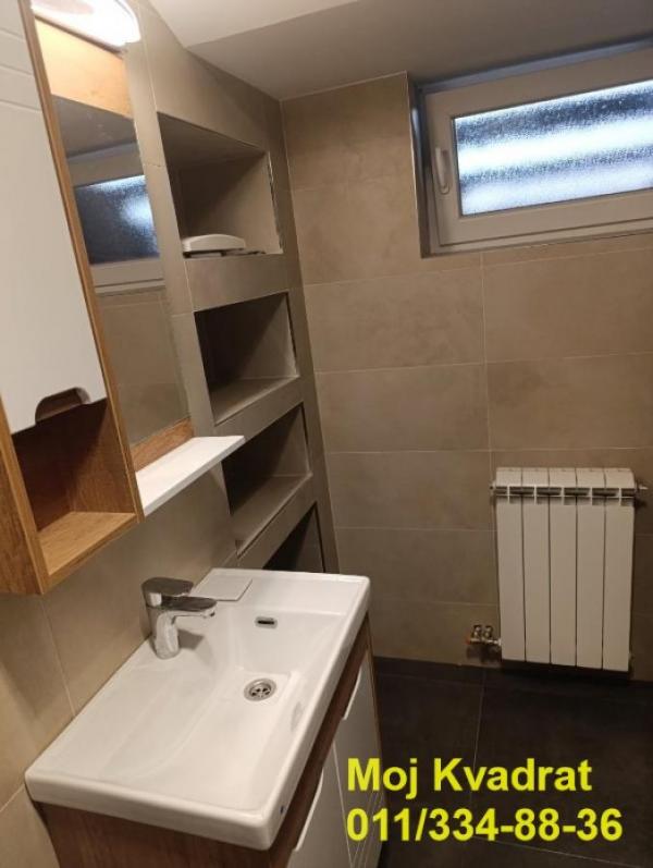 Stan na prodaju u Beogradu, Kalenić pijaca, jednosoban, 27m2, cena 99000 evra