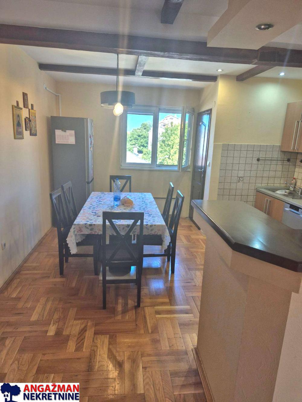Stan na prodaju u Beogradu, Meandri, cetvorosoban, 70m2, cena 185000 evra