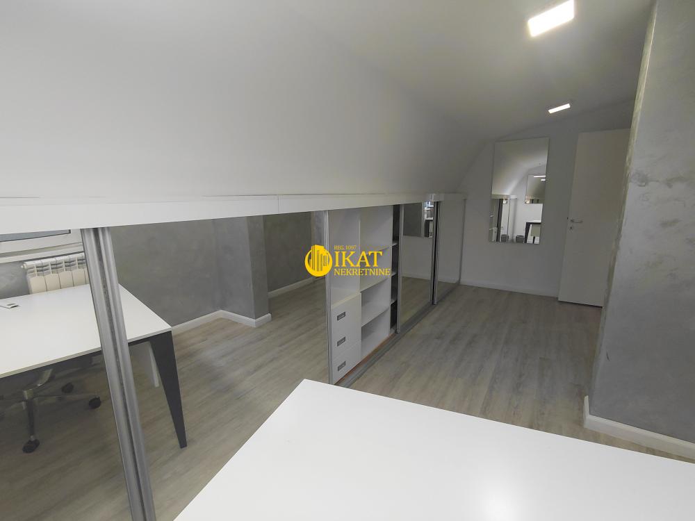 Stan na prodaju u Beogradu, Đeram pijaca, 118m2, cena 349000 evra