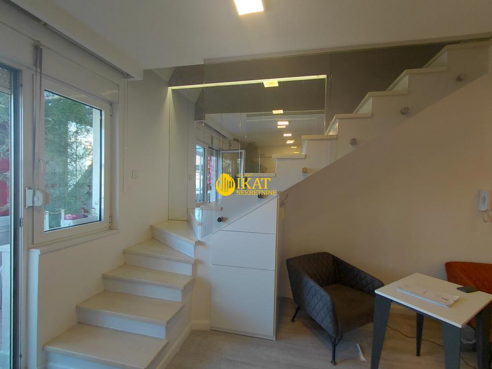 Stan na prodaju u Beogradu, Đeram pijaca, 118m2, cena 349000 evra