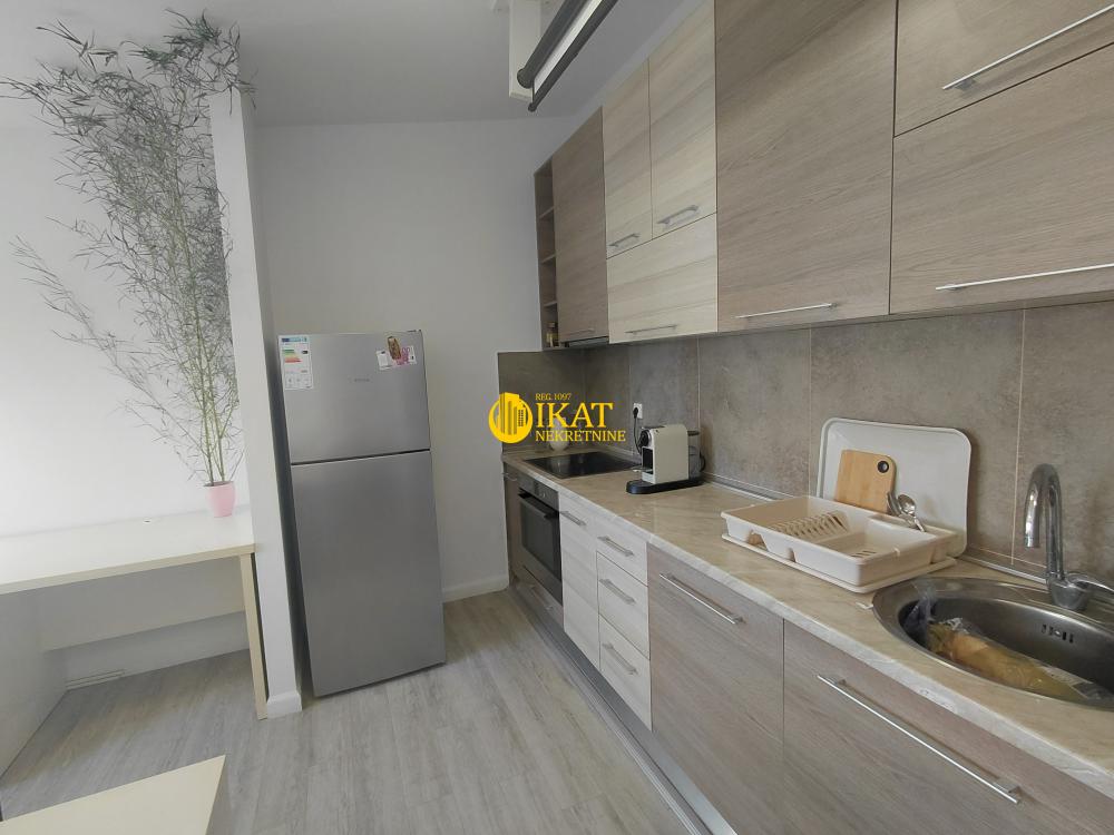 Stan na prodaju u Beogradu, Đeram pijaca, 118m2, cena 349000 evra