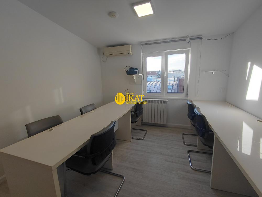 Stan na prodaju u Beogradu, Đeram pijaca, 118m2, cena 349000 evra