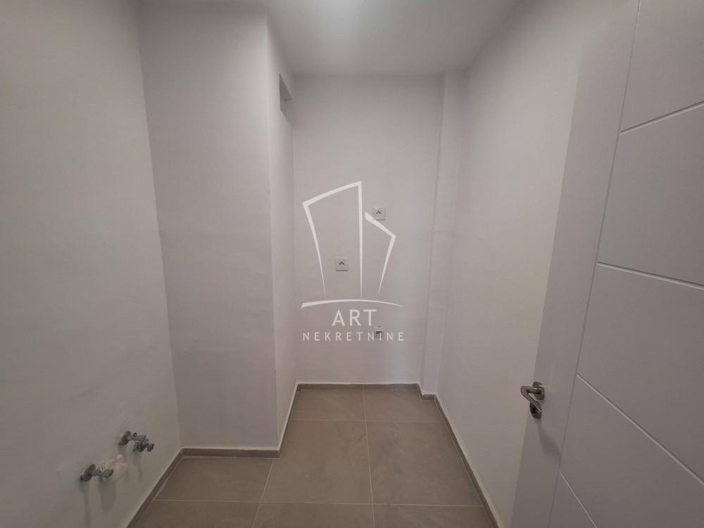 Stan na prodaju u Beogradu, Novi Beograd blok 63, jednoiposoban, 34m2, cena 159000 evra