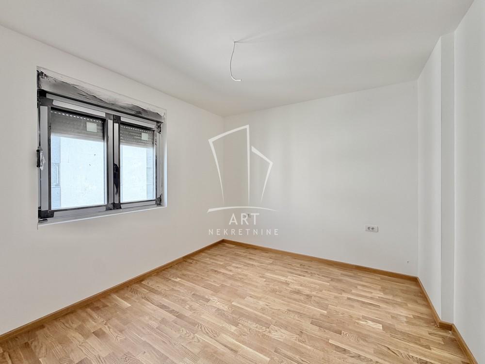 Stan na prodaju u Beogradu, Mirijevo, cetvorosoban, 56m2, cena 126600 evra