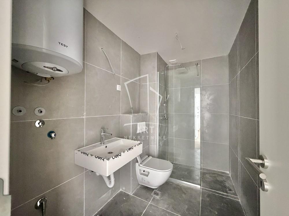 Stan na prodaju u Beogradu, Mirijevo, cetvorosoban, 56m2, cena 126600 evra
