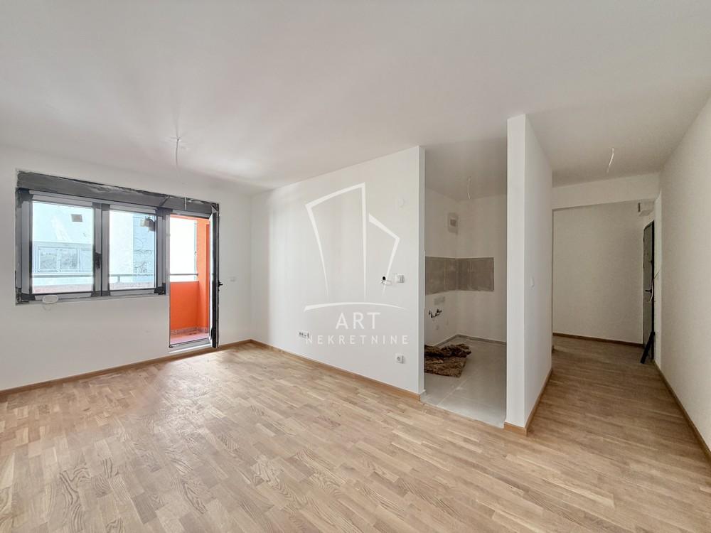 Stan na prodaju u Beogradu, Mirijevo, cetvorosoban, 56m2, cena 126600 evra