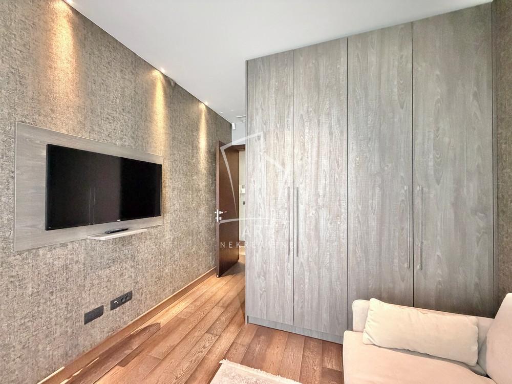 Stan na prodaju u Beogradu, Senjak, 172m2, cena 849000 evra