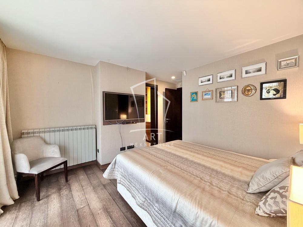 Stan na prodaju u Beogradu, Senjak, 172m2, cena 849000 evra