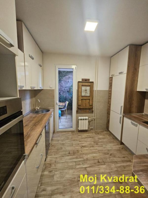 Stan na prodaju u Beogradu, Vidikovac, cetvorosoban, 98m2, cena 305000 evra
