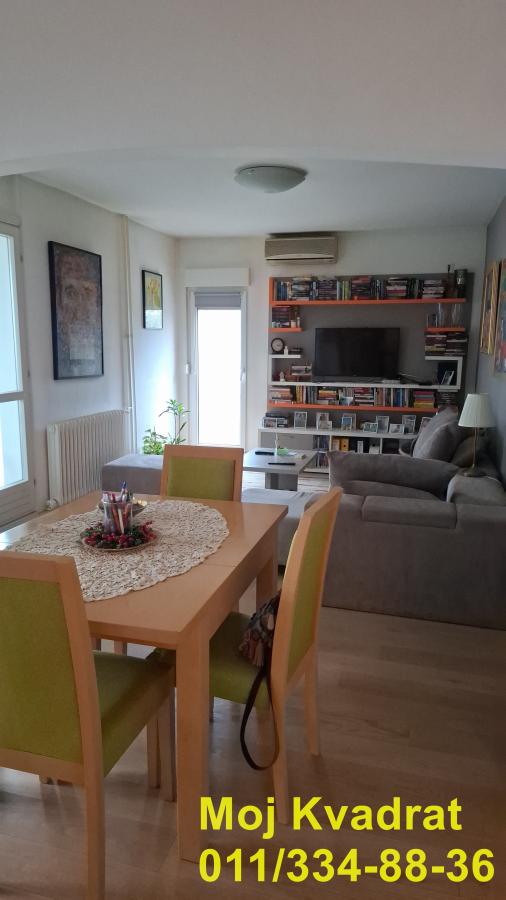 Stan na prodaju u Beogradu, Novi Beograd blok 70 (Kineski TC), dvosoban, 65m2, cena 239000 evra