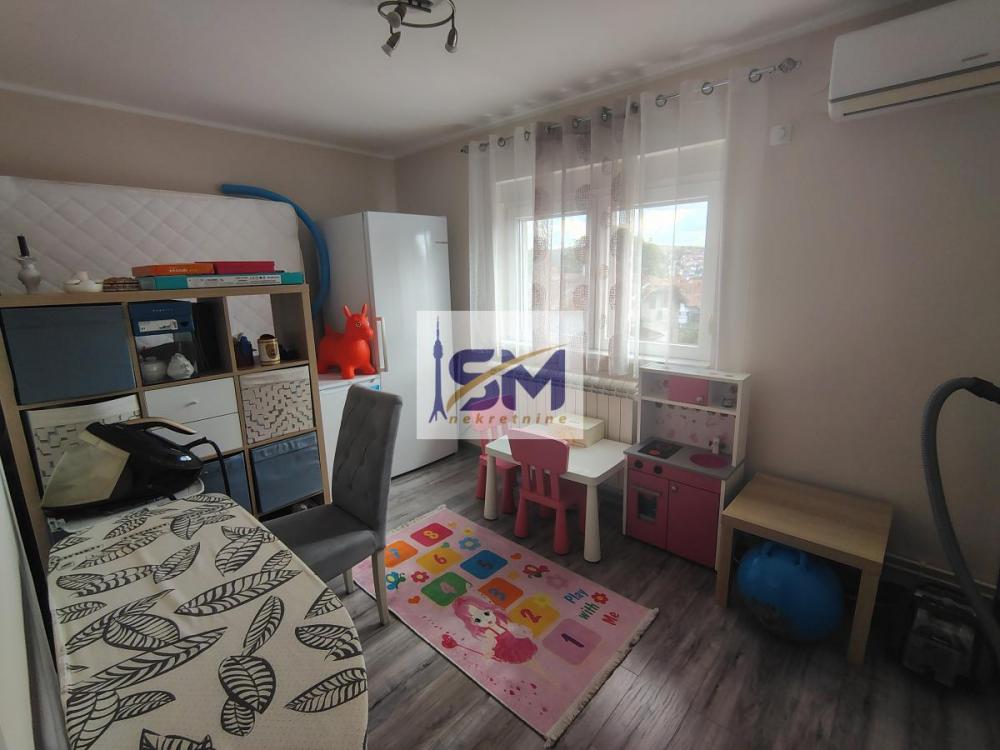 Stan na prodaju u Beogradu, Mali Mokri Lug, cetvorosoban, 96m2, cena 260000 evra
