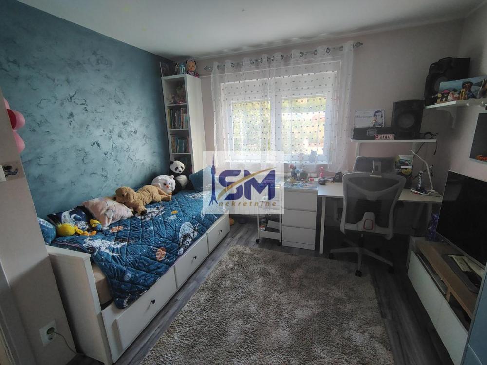 Stan na prodaju u Beogradu, Mali Mokri Lug, cetvorosoban, 96m2, cena 260000 evra