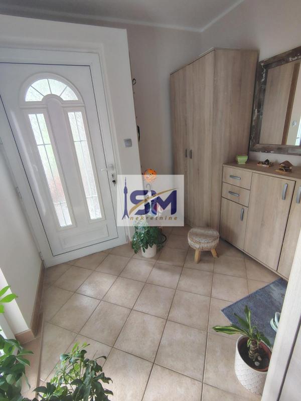 Stan na prodaju u Beogradu, Mali Mokri Lug, cetvorosoban, 96m2, cena 260000 evra