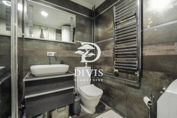 Stan na prodaju u Beogradu, Novi Beograd blok 67A (Belvile), dvosoban, 60m2, cena 325000 evra