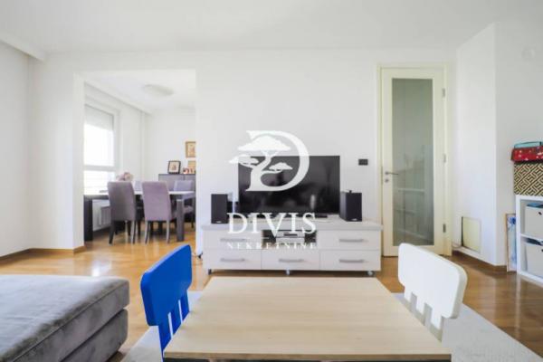 Stan na prodaju u Beogradu, Novi Beograd blok 67A (Belvile), dvosoban, 60m2, cena 325000 evra