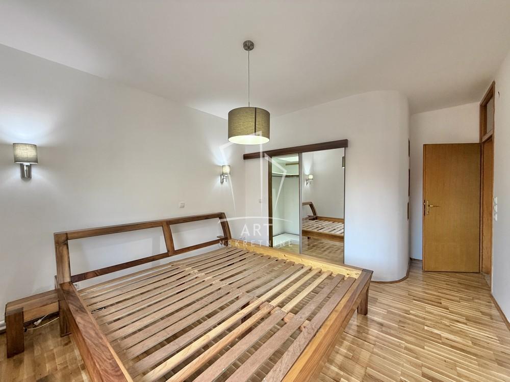 Stan na prodaju u Beogradu, Učiteljsko naselje, trosoban, 89m2, cena 263000 evra