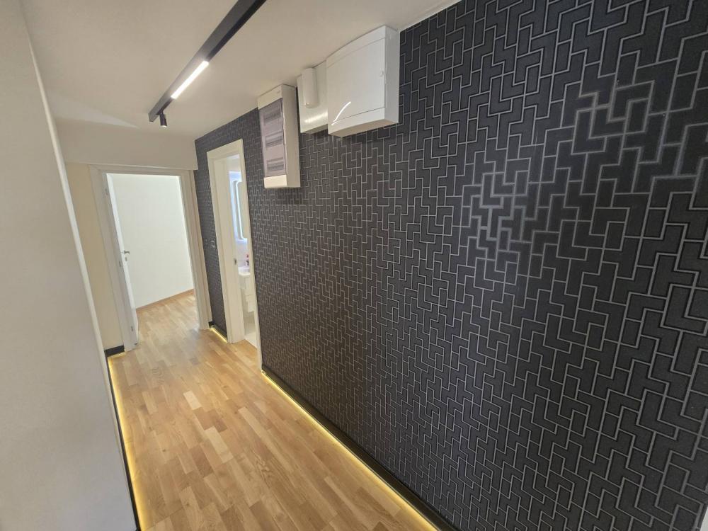 Stan na prodaju u Beogradu, Čukarica, cetvorosoban, 100m2, cena 300000 evra