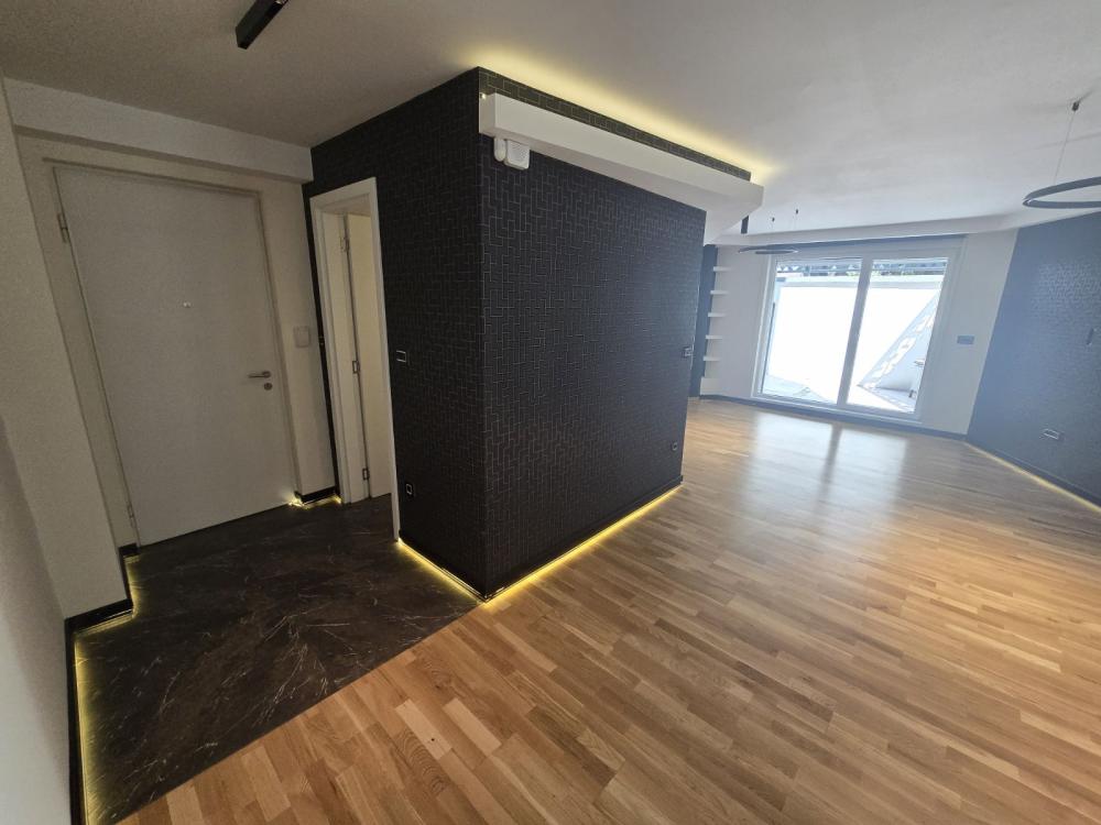 Stan na prodaju u Beogradu, Čukarica, cetvorosoban, 100m2, cena 300000 evra