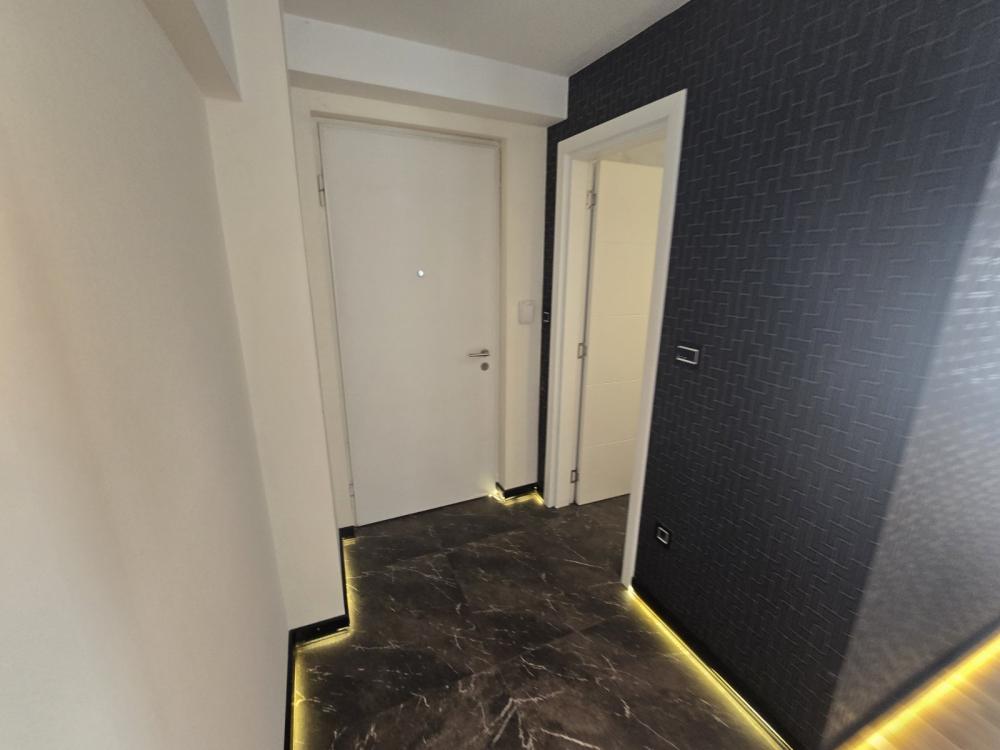 Stan na prodaju u Beogradu, Čukarica, cetvorosoban, 100m2, cena 300000 evra