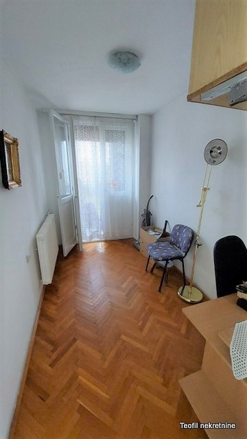 Stan na prodaju u Beogradu, Zemun, dvoiposoban, 59m2, cena 219900 evra