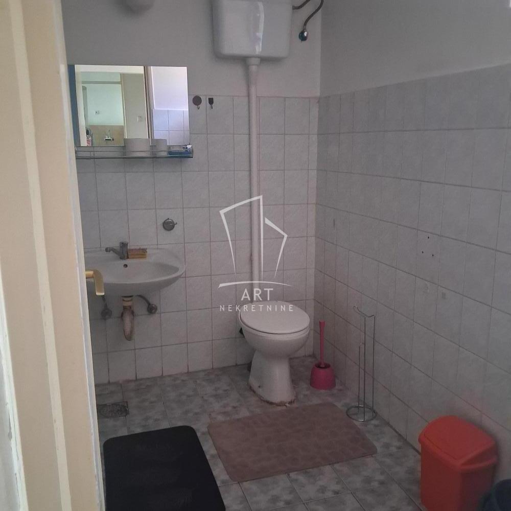 Stan na prodaju u Beogradu, Novi Grad, dvosoban, 64m2, cena 172000 evra