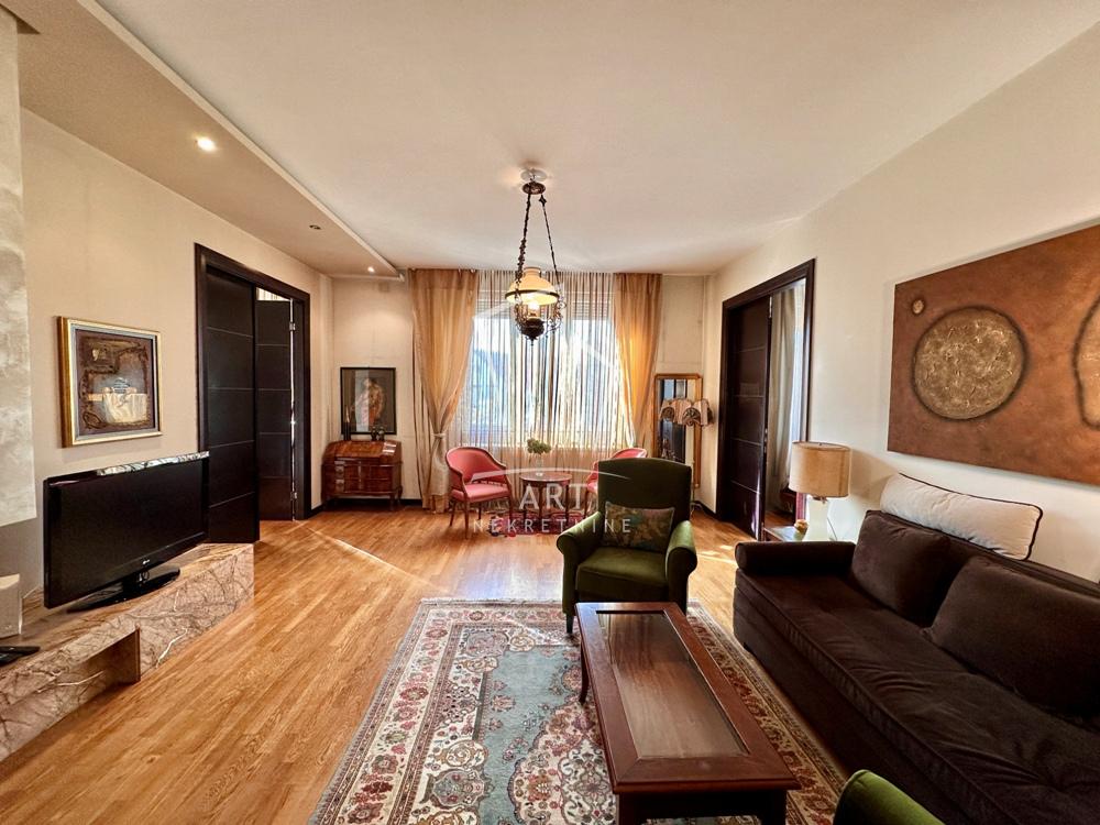 Stan na prodaju u Beogradu, Stari grad, trosoban, 99m2, cena 495000 evra