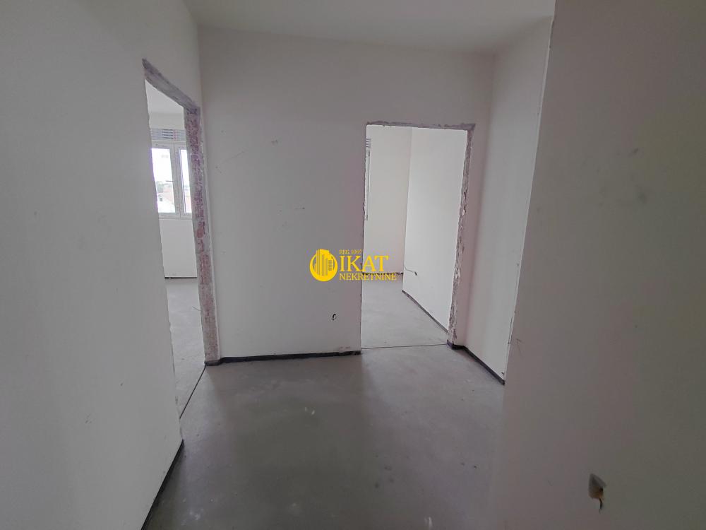Stan na prodaju u Beogradu, Zvezdara, trosoban, 57m2, cena 131100 evra