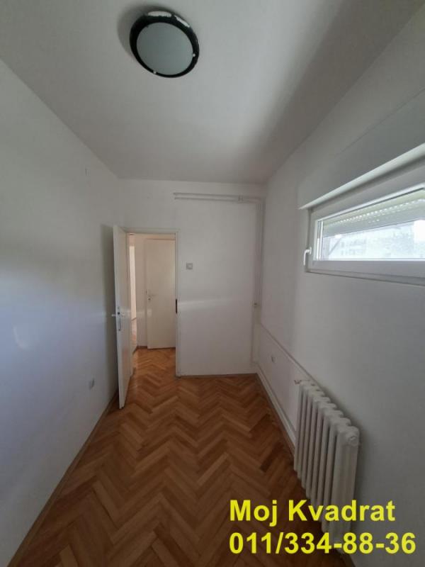 Stan na prodaju u Beogradu, Cvetkova pijaca, dvoiposoban, 56m2, cena 180000 evra